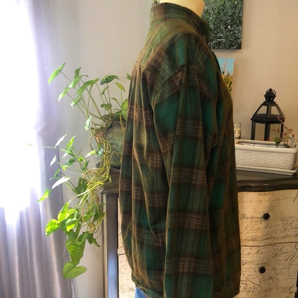 CLEAR WATER OUTFITTERS MENS LONG SLEEVE CORDUROY BUTTON DOWN PLAID SHIRT SIZE L - Picture 4 of 11